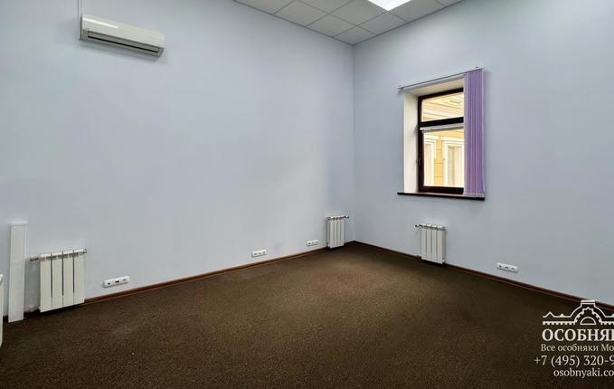 в Подкопаевском переулке, 4с6, площадь 203 м