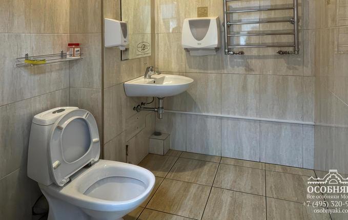 в Подкопаевском переулке, 4с6, площадь 203 м