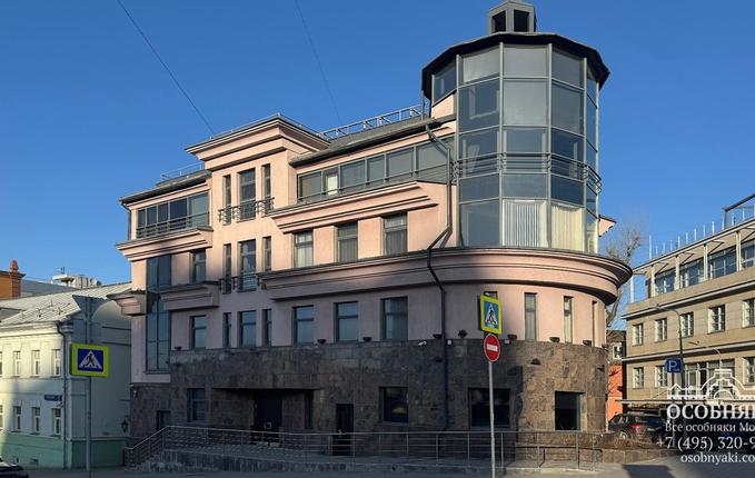 в Большом Дровяном переулке, 7, площадь 2310 м