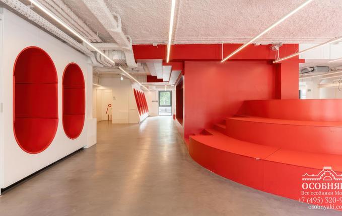 на Мантулинской улице,  7, площадь 2500 м