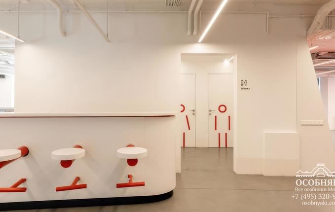 на Мантулинской улице,  7, площадь 2500 м