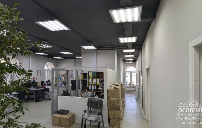 на 3-й Магистральной улице, 26, площадь 426 м