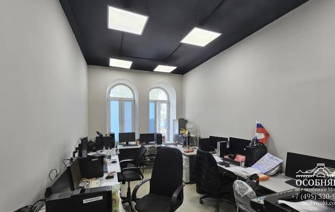 на 3-й Магистральной улице, 26, площадь 426 м