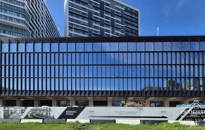 на улице Авиаконструктора Микояна, 1, площадь 9840 м