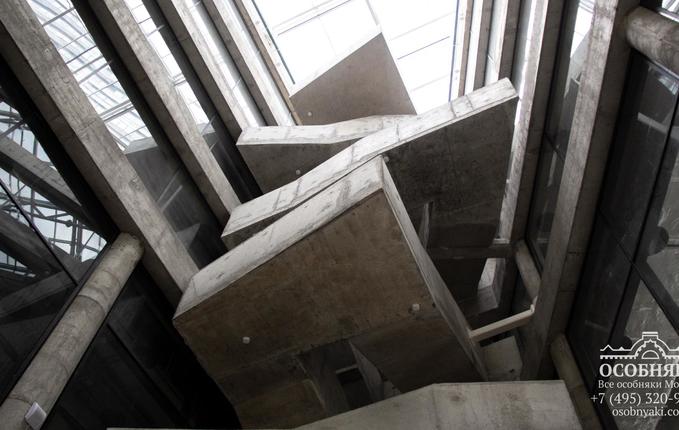 на улице Авиаконструктора Микояна, 1, площадь 9840 м