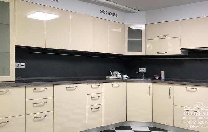 на Комсомольском проспекте, 19, площадь 753 м