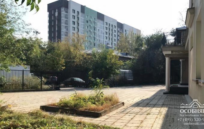 на улице Петра Романова, 14, площадь 732 м