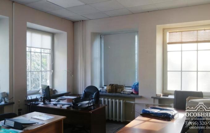 на улице Петра Романова, 14, площадь 732 м