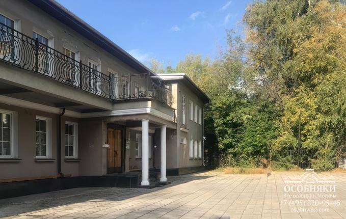 на улице Петра Романова, 14, площадь 732 м