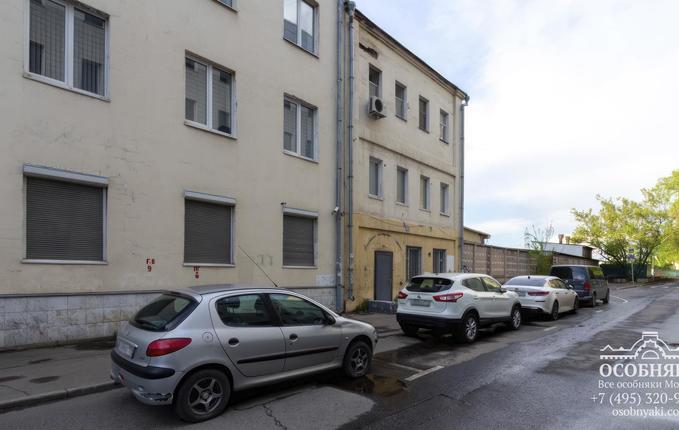 на Октябрьской улице, 80, площадь 1200 м