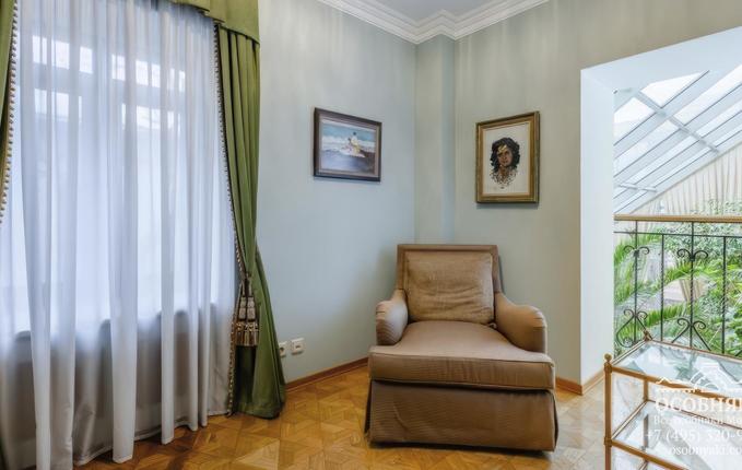 на улице Рождественка, 29, площадь 670 м