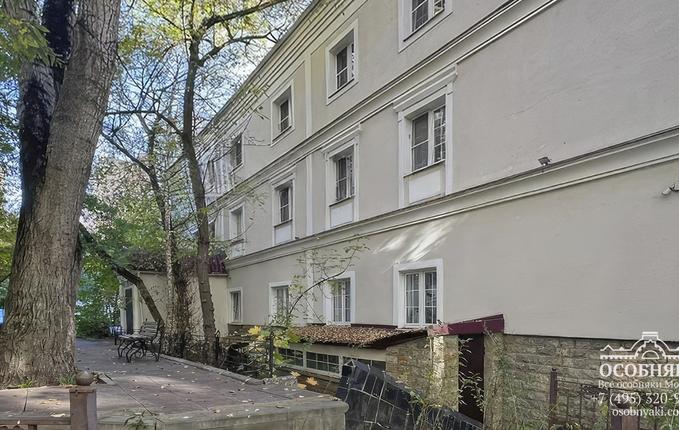 на Большой Грузинской улице, 36, площадь 902 м