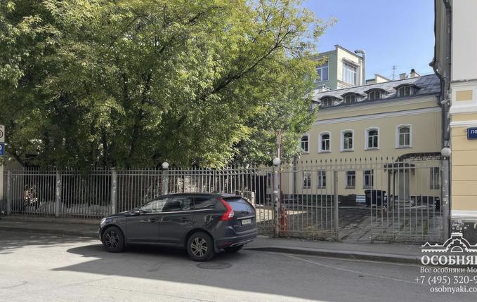 на Покровском бульваре, 6, площадь 1319 м