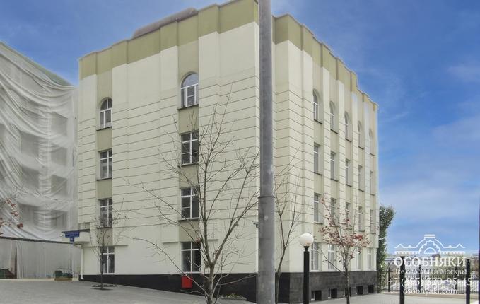 в Большом Спасоглинищевском переулке, 9/1, площадь 1544 м