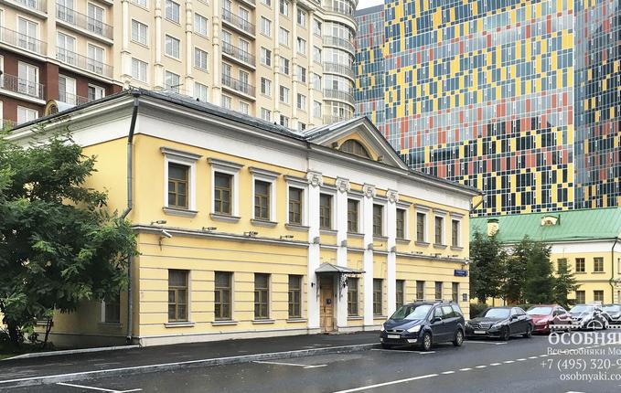 в Люсиновском переулке, 5, площадь 757 м