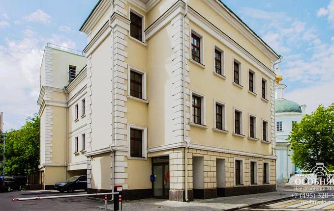 в Большом Левшинском переулке, 1, площадь 1500 м