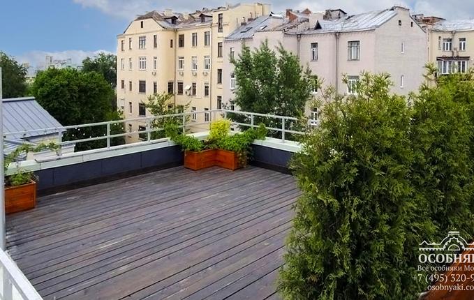 в Большом Левшинском переулке, 1, площадь 1500 м