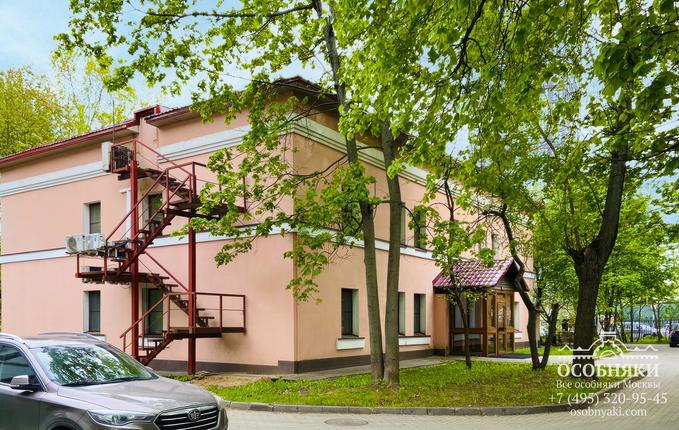 в Воронцовском парке, 4, площадь 1023 м