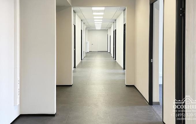 на Звенигородском шоссе, 18/20, площадь 3923 м