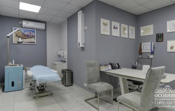 на Загородном шоссе, 10, площадь 642 м