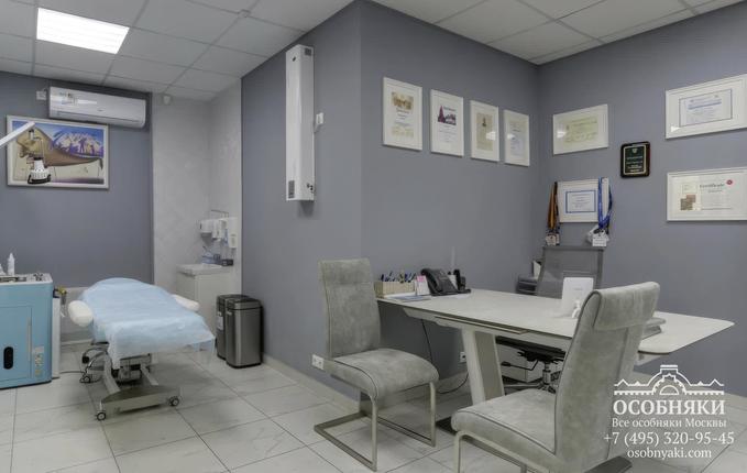 на Загородном шоссе, 10, площадь 642 м