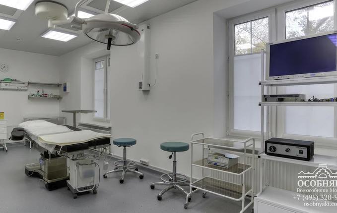 на Загородном шоссе, 10, площадь 642 м