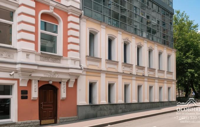 в Большом Сухаревском переулке, 21, площадь 1012 м