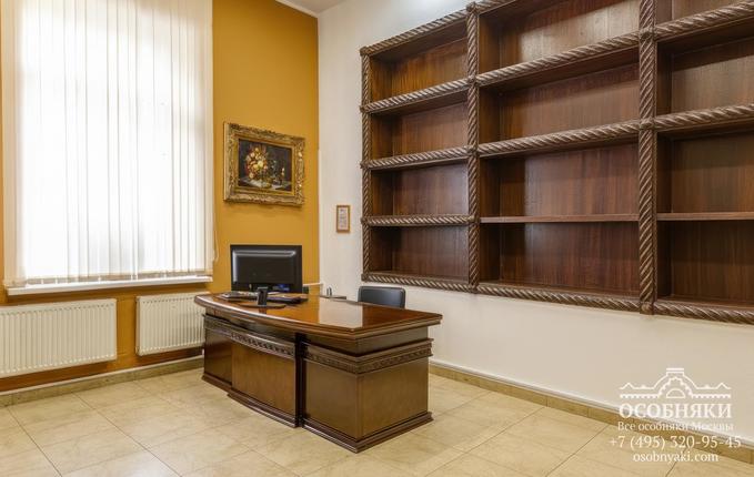 на Большой Почтовой, 36, площадь 2035 м