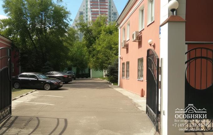 на улице Дмитрия Ульянова, 37, площадь 462 м