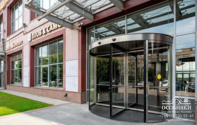 на Варшавском шоссе, 26, площадь 23180 м