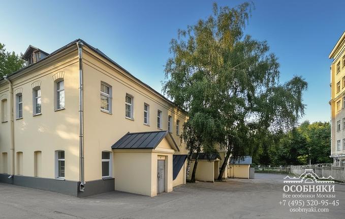 в Сыромятническом проезде, 8, площадь 1044 м