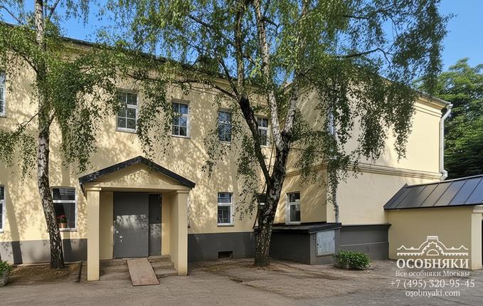 в Сыромятническом проезде, 8, площадь 1044 м