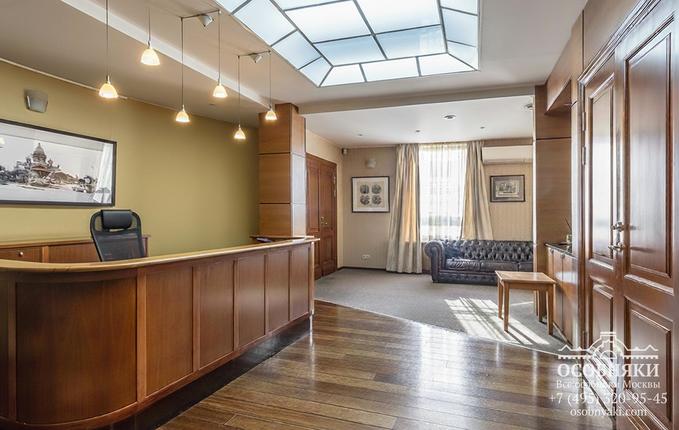 в Большом Казенном переулке, 2, площадь 1001 м