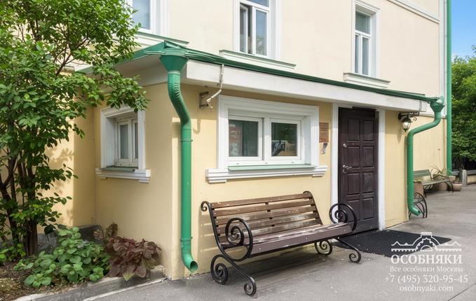 в 1-м Спасоналивковском переулке, 8, площадь 411 м