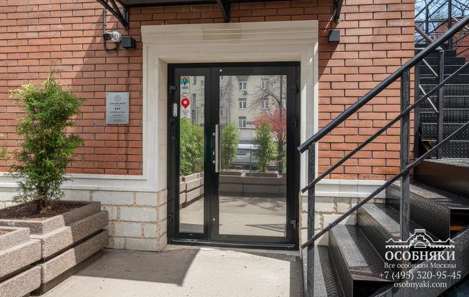 в Хомутовском тупике, 5, площадь 1066 м