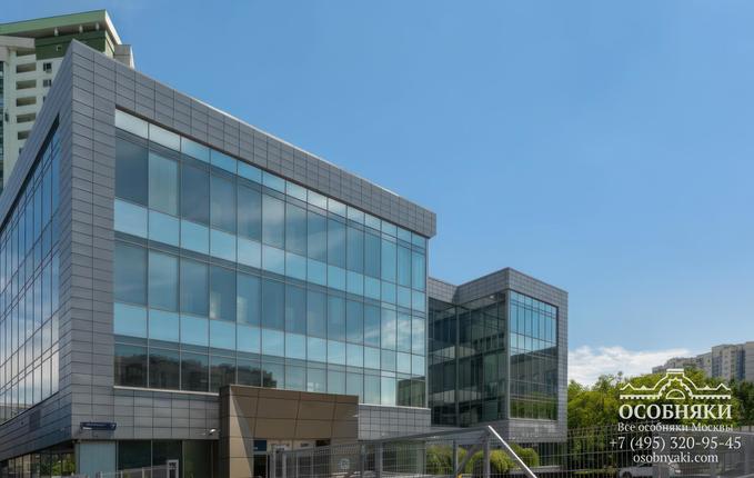 на улице Покрышкина, 7, площадь 7770 м