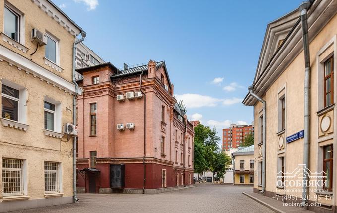 в Протопоповском переулке, 19с13, площадь 913 м