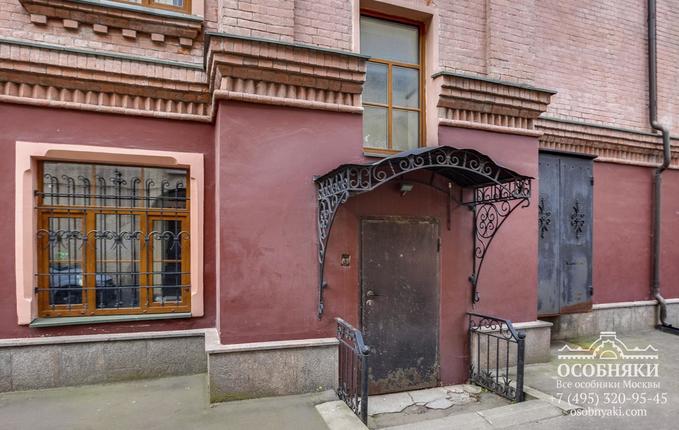 в Протопоповском переулке, 19с13, площадь 913 м