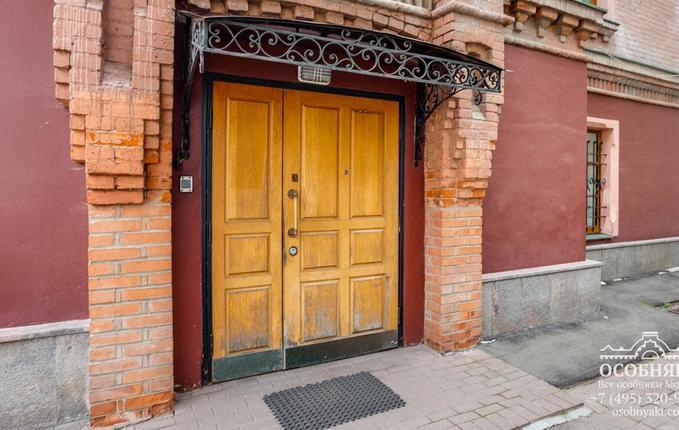 в Протопоповском переулке, 19с13, площадь 913 м