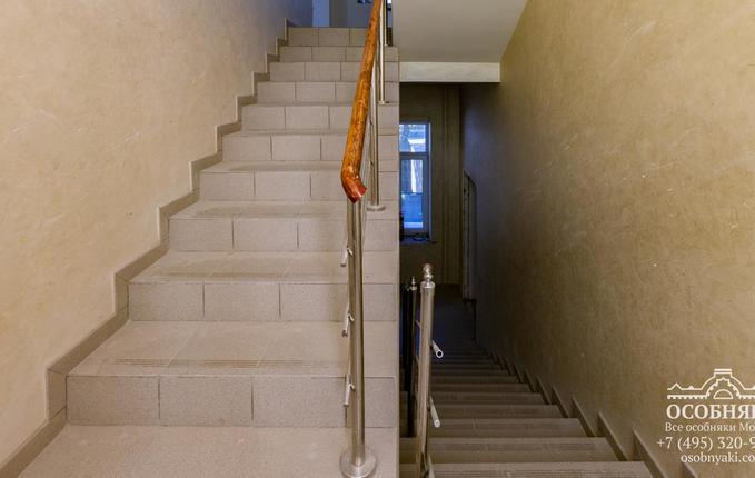 на улице Воронцово Поле, 12, площадь 1337 м