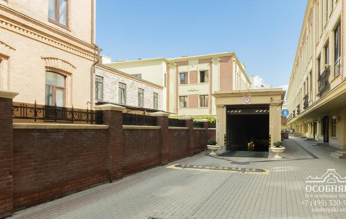 на Спартаковской площади, 14, площадь 1775 м