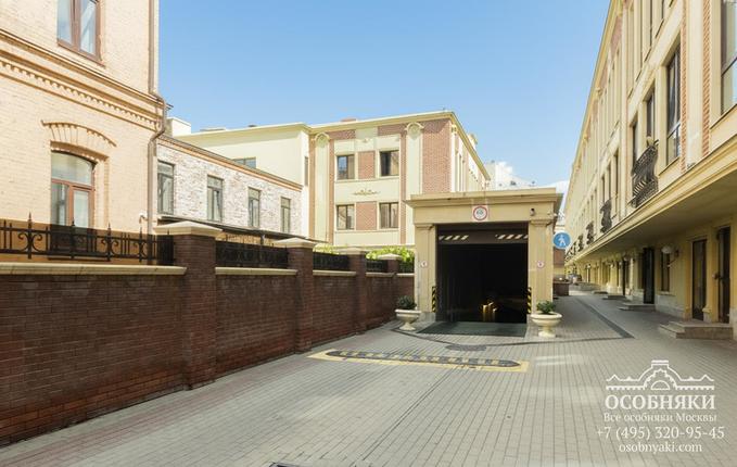 на Спартаковской площади, 14, площадь 1775 м