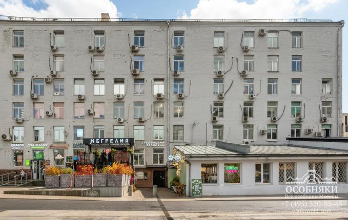 на улице Большие Каменщики, 1, площадь 5885 м