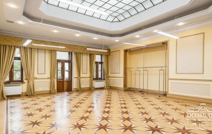 на Большой Полянке, 63, площадь 560 м