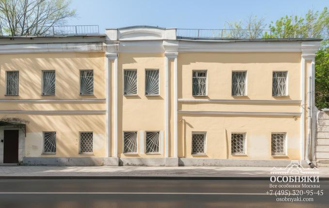 в Кривоколенном переулке, 11/13, площадь 1100 м