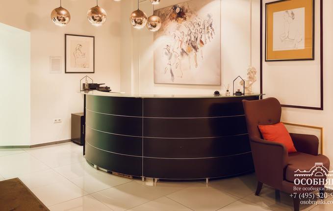 в Большом Кисловском, 9, площадь 6708 м