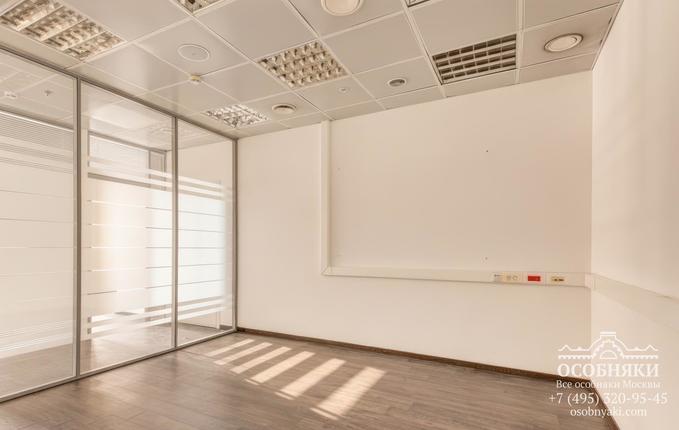 в Большом Кисловском, 9, площадь 6708 м