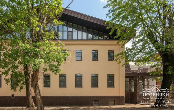 на Варшавском шоссе, 5, площадь 1180 м