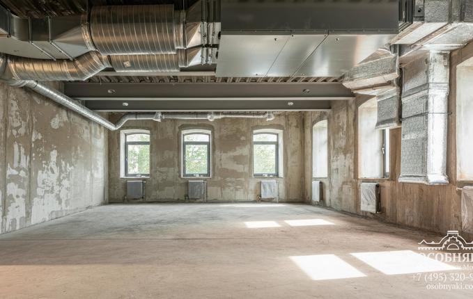 на Варшавском шоссе, 5, площадь 1180 м