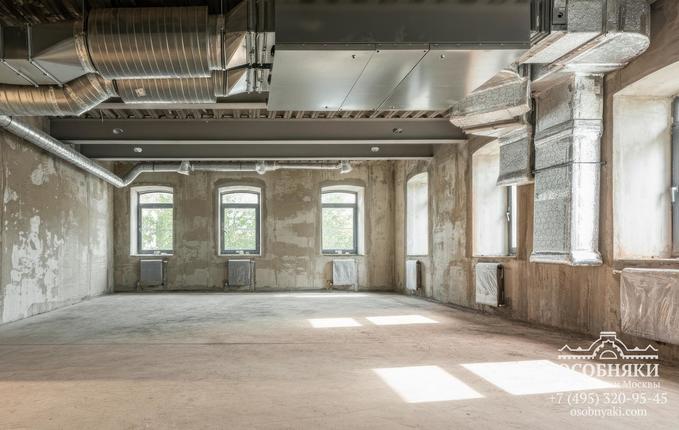 на Варшавском шоссе, 5, площадь 1180 м